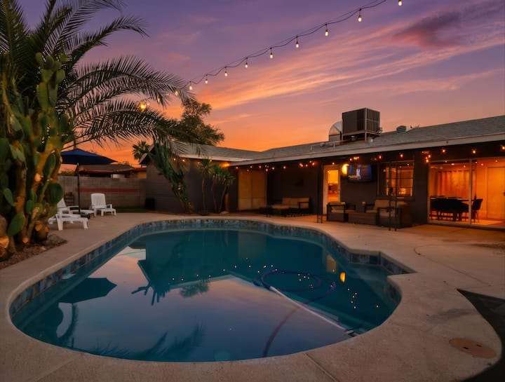 Old Town Scottsdale Retreat | Pool + Putting Green - Tempe