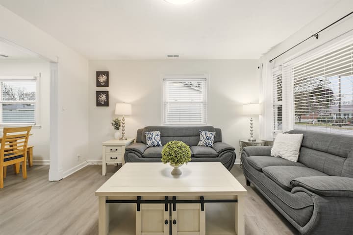 Stylish 3br/2ba Expo Hub: 8m Away | 12m To Dt - Louisville, KY