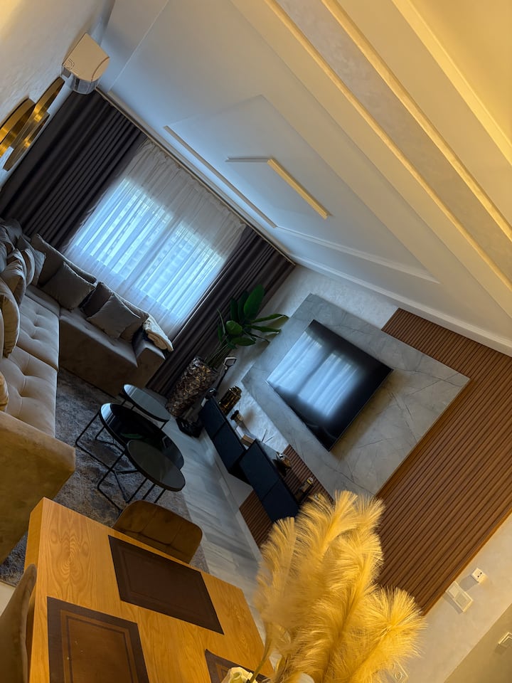Très Bel Appartement, Proche Du Centre De Tanger. - Tangier