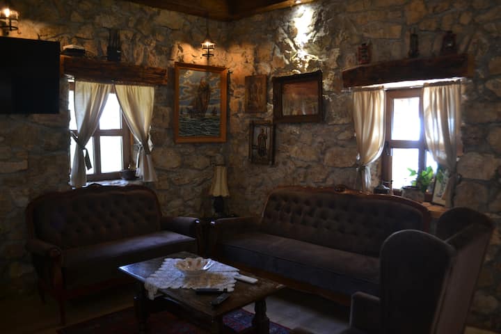 Peuta Hill - Nature Escape With Pool - Podgorica