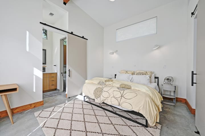 საძინებელი 4