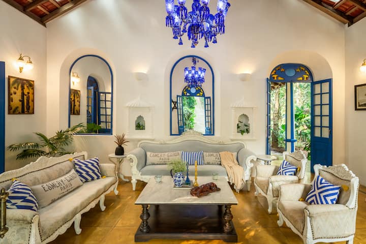 Living room image 1