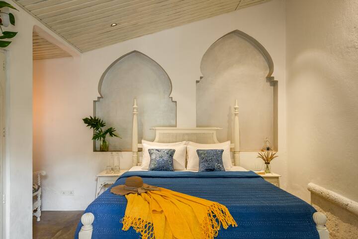 Bedroom 1 image 1