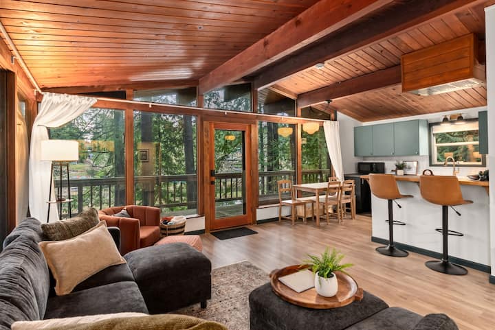 Oar & Evergreen: Forest Views + Private Dock - Lake Bonney, Sumner