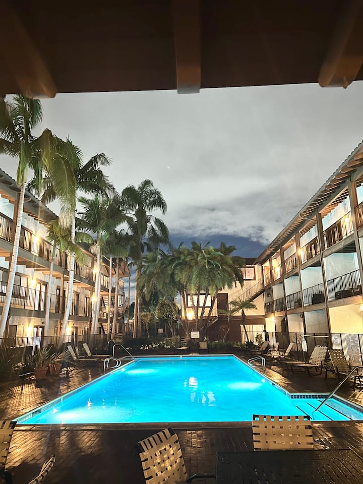 Resort Style Stay Near Beaches & Disneyland - 聖塔安娜