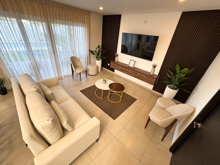 Breeze Point, Elegant And Luxurious Beach House - El Salvador