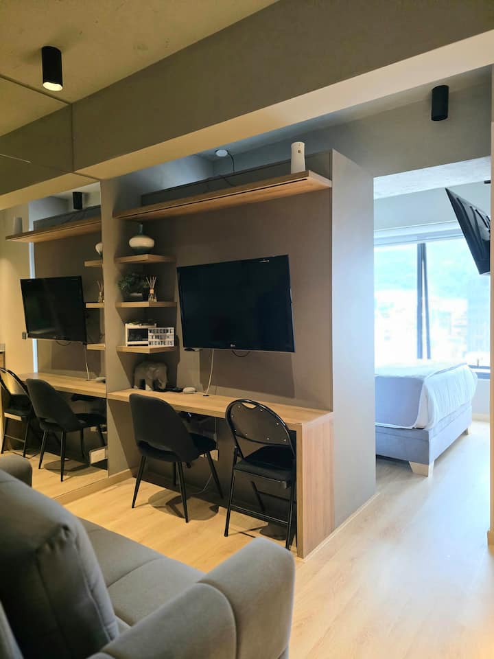 Suite De Lujo Con Vista A La Ciudad / Piscina+spa - Bogota