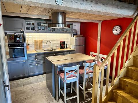 Charming mountain house for 10 people