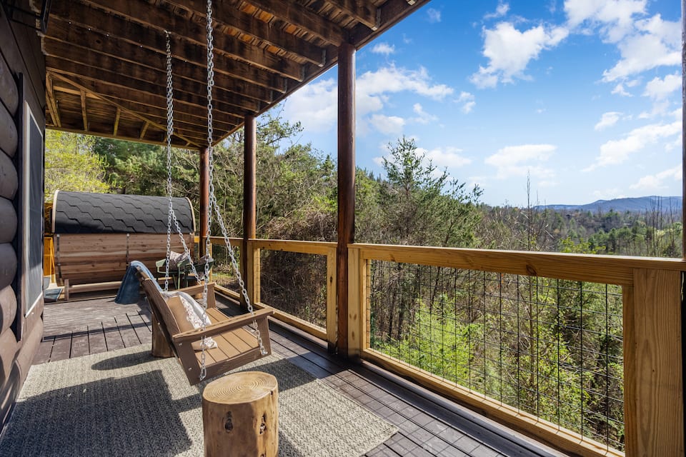 Foxhaven Ridge, a ridge-top chalet in the Smokies, Sevierville, Tennessee, United States, photo 10 of 10