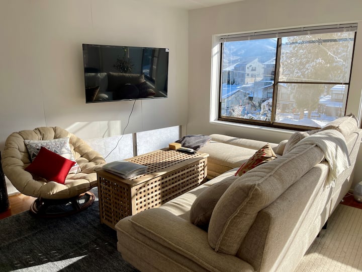 Quiet Ski Base Near Ski Resorts Walk To Local Food - Myoko