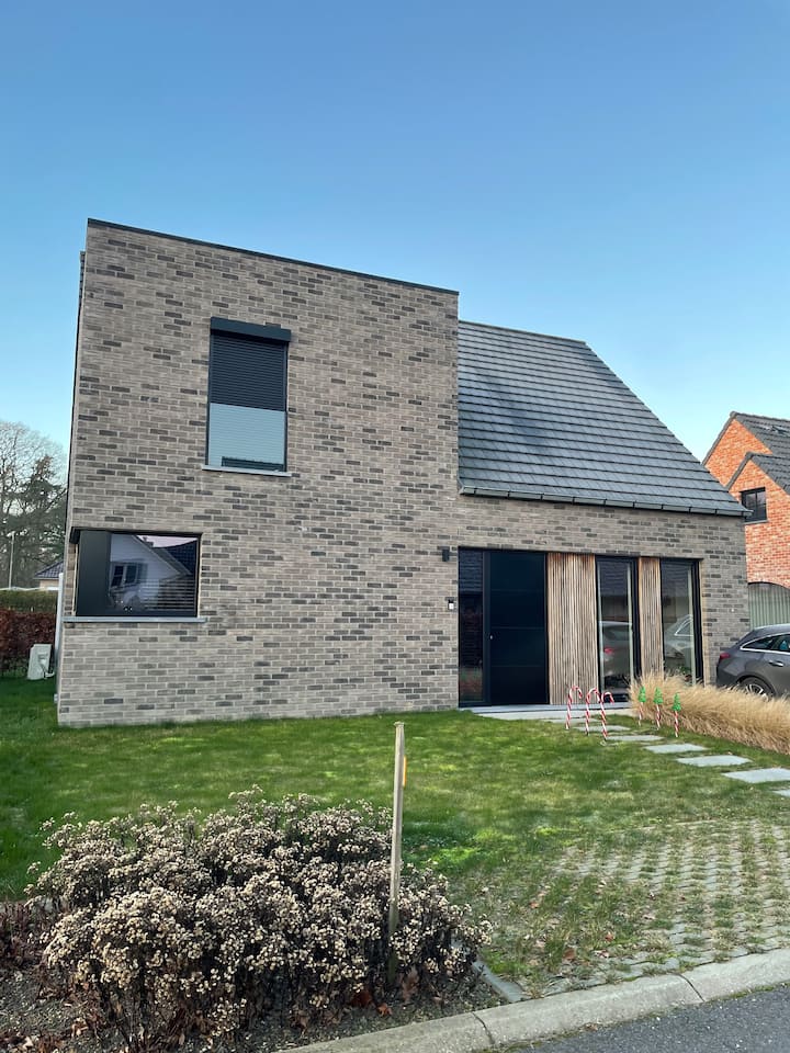 Huis Te Huur - Oostkamp