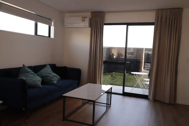 Perfect Parkside Haven L 2 Bed + 2 Bath - Rolleston