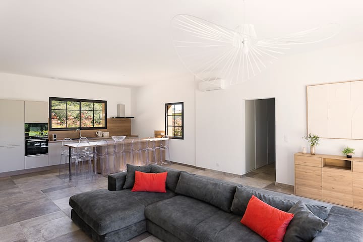 Villa Pour 8 Personnes Avec Piscine - Ghisonaccia