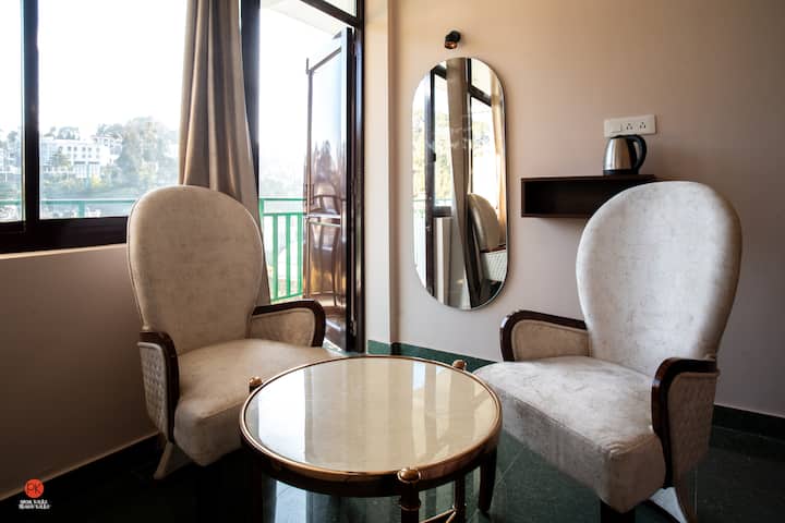 Sunset View With Kitchen, Parking&terrace Bhowali - Nainital