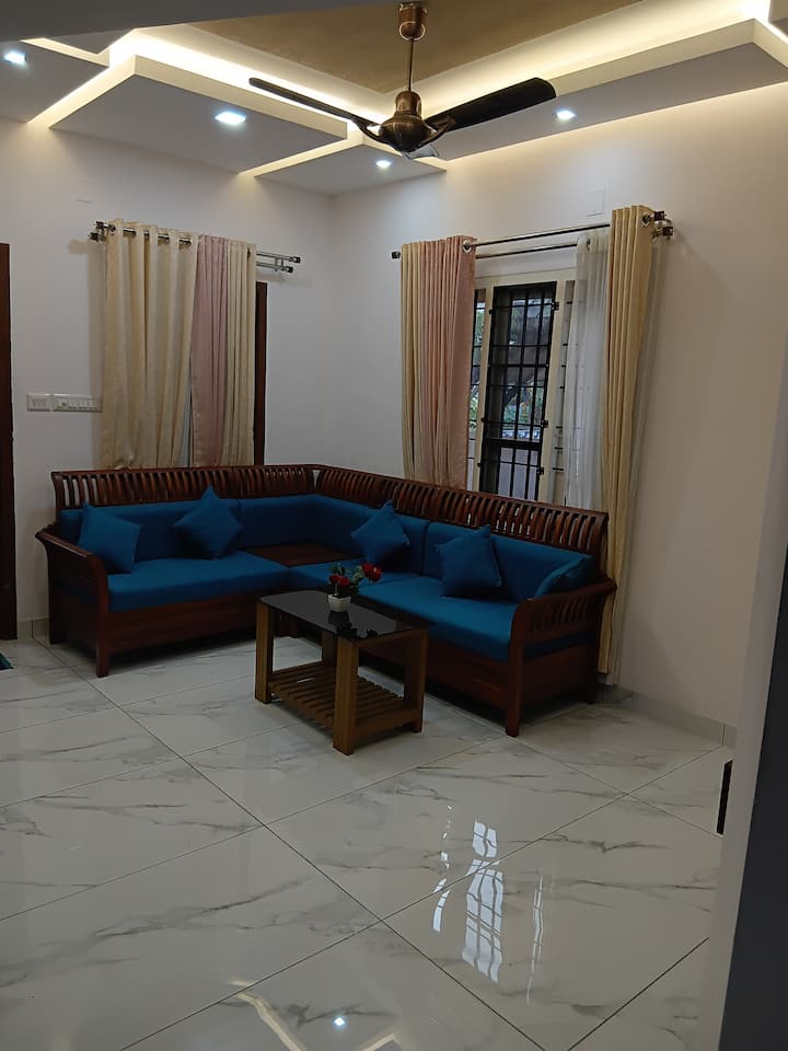 Home In Kerala - Chokiyil Krishna Kripa - Kochi, India