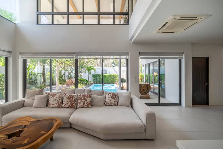 Sylvain Pool Villa @Laguna Beach (3br)byน้องมังคุด - Thailand