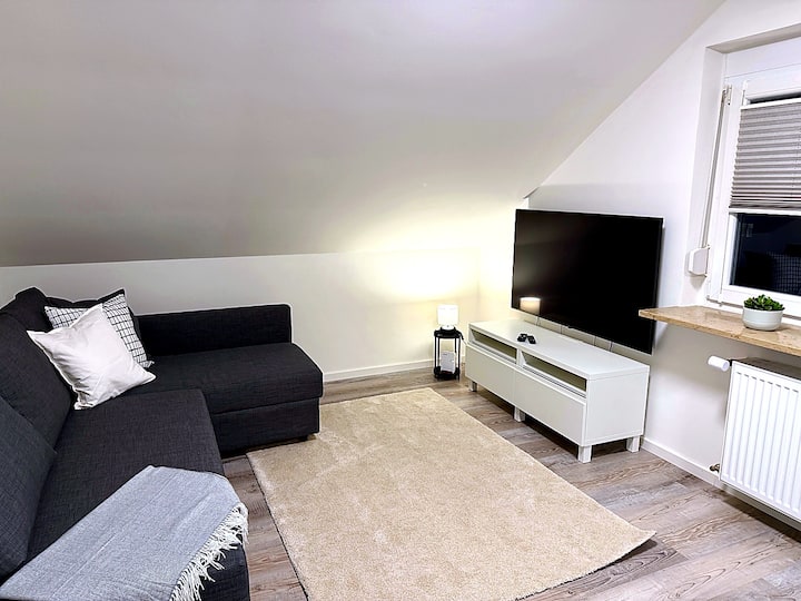 Gemütliche Dg-wohnung Mit Dachschrägen-charme - Winnenden