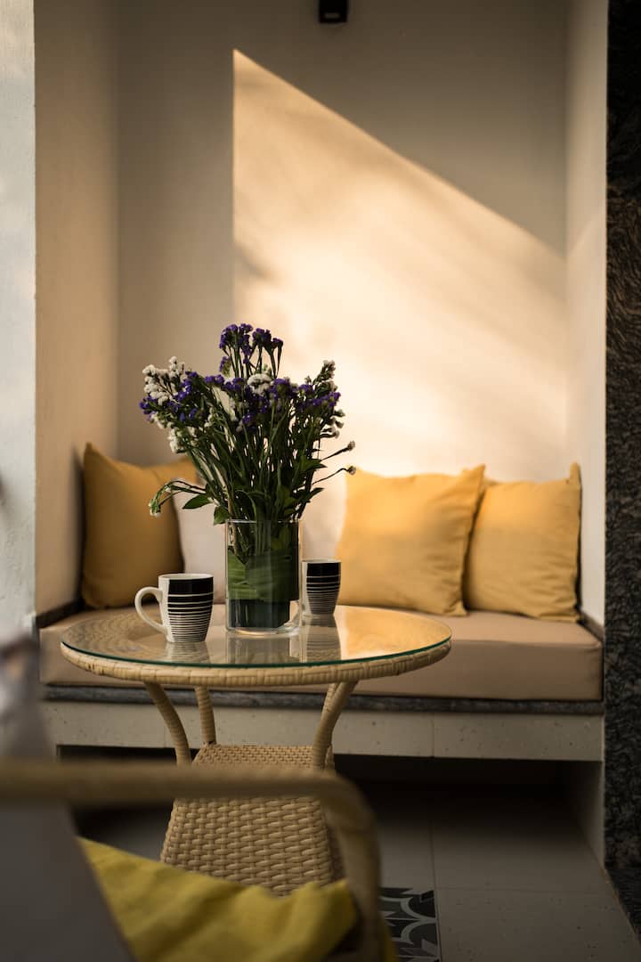 Living room image 11
