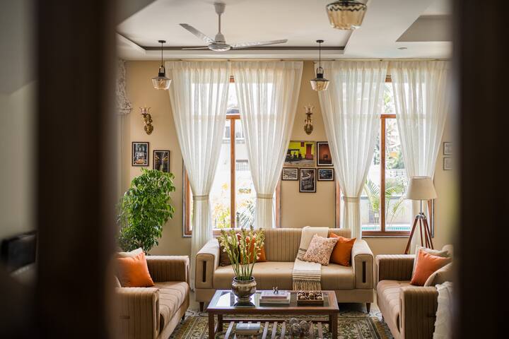 Living room image 5