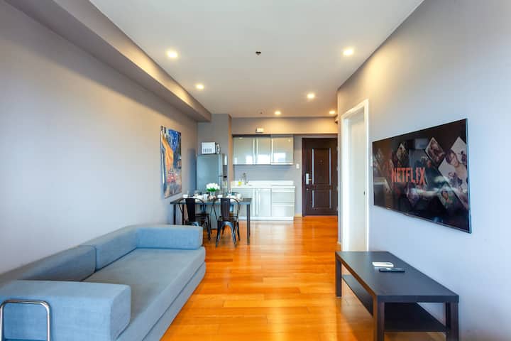 Milano Residences, Large 1 Br - 55" Tv W/ Netflix - Manila