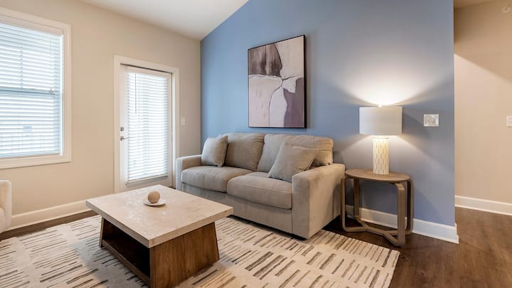 Landing | Amazing 2bd, Pool, Gym - Greer, SC