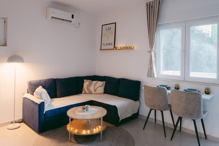 Quiet Gated Apartment Steps Away From Old Bridge - Mostar