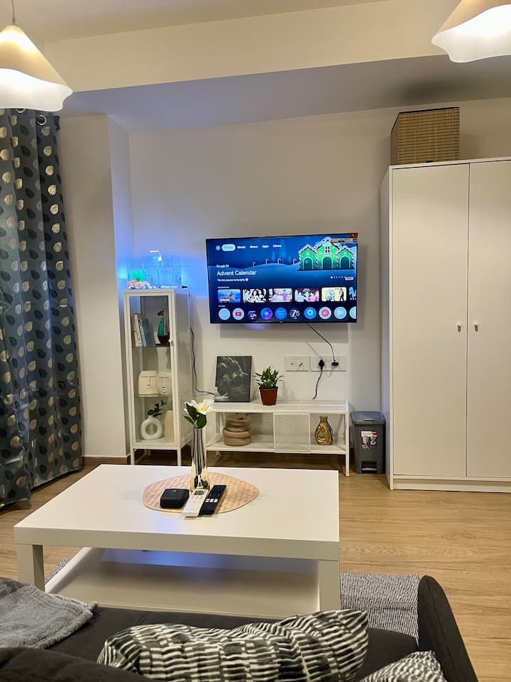Goldy’s Forest : Luxe Apt Near Airport / Symbiosis - Pune