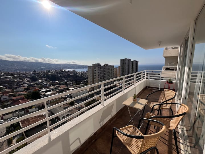 Ocean-view Apartment In The Heart Of Valparaíso - Valparaíso