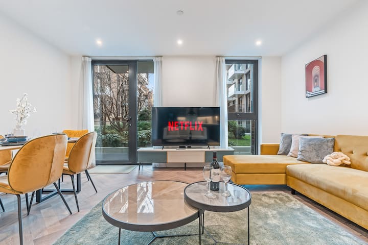 Luxury 2br Apartment In Tower Hill With A/c - London