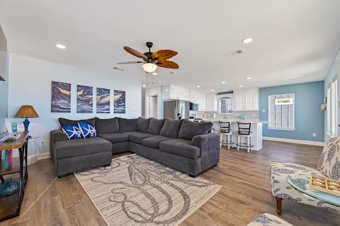 Top Airbnb: Beachfront | Hot Tub | Fire Pit | Pets in Surfside Beach