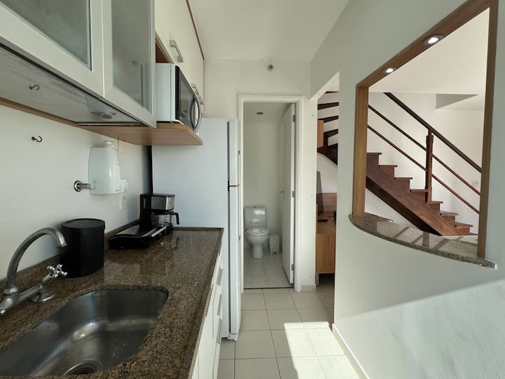 Apê Vista Mar | Wifi + A/c + Garagem - Recreio dos Bandeirantes