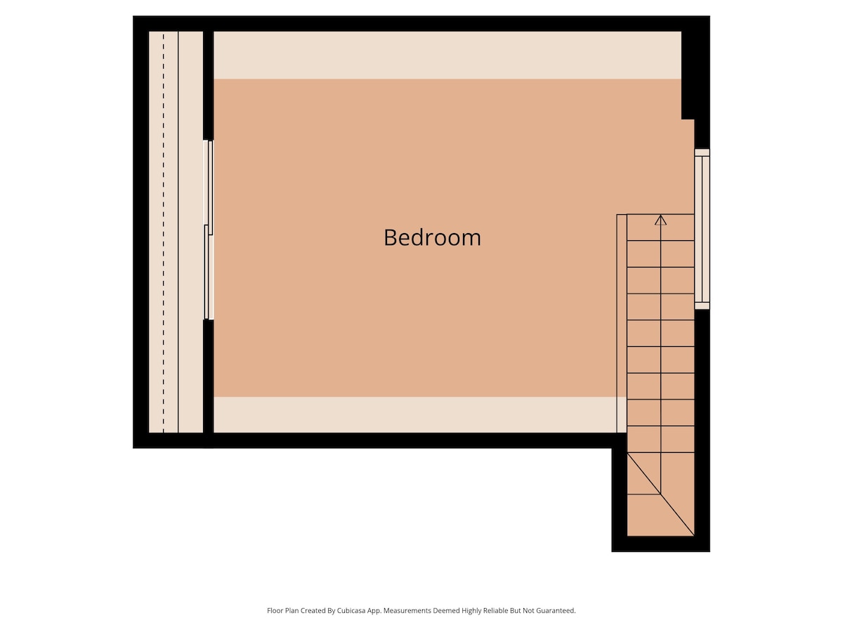 Walkable w Skyline View! Clean and Comfy