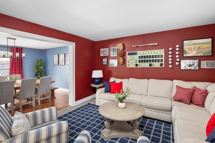 Sleeps 16 W/ Pool, Hot Tub, Arcade, 2 Game Rooms - Cooperstown, NY
