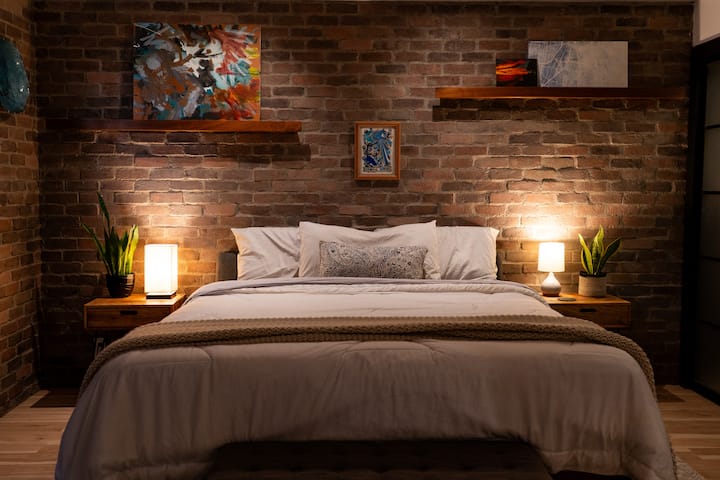 חדר הלבנים.