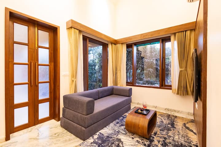 1 Bhk W/ Pool, Jacuzzi, Gardens & Restro - 烏代浦