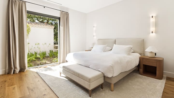 Bedroom 10