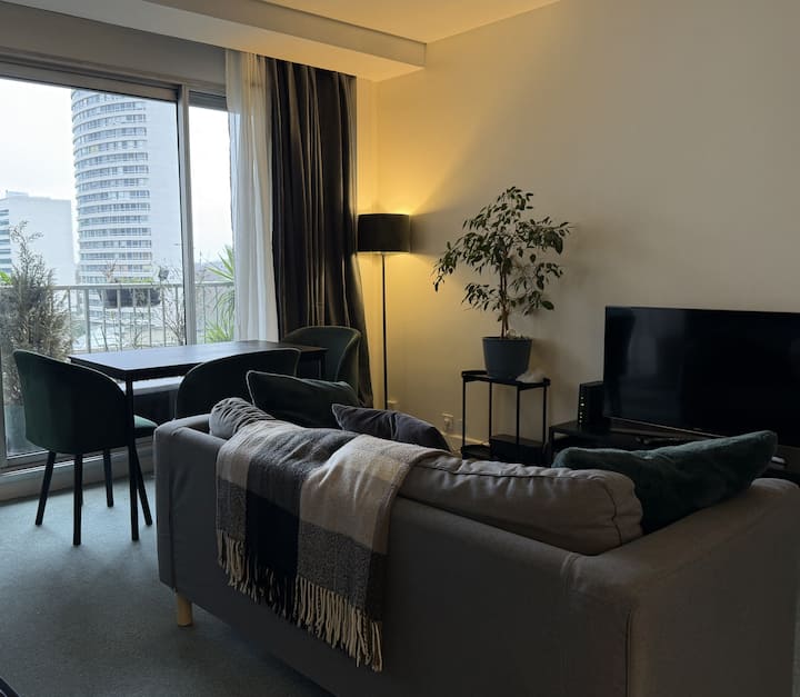 Cosy Appartment Avec Balcon & Parking Gratuit - Puteaux