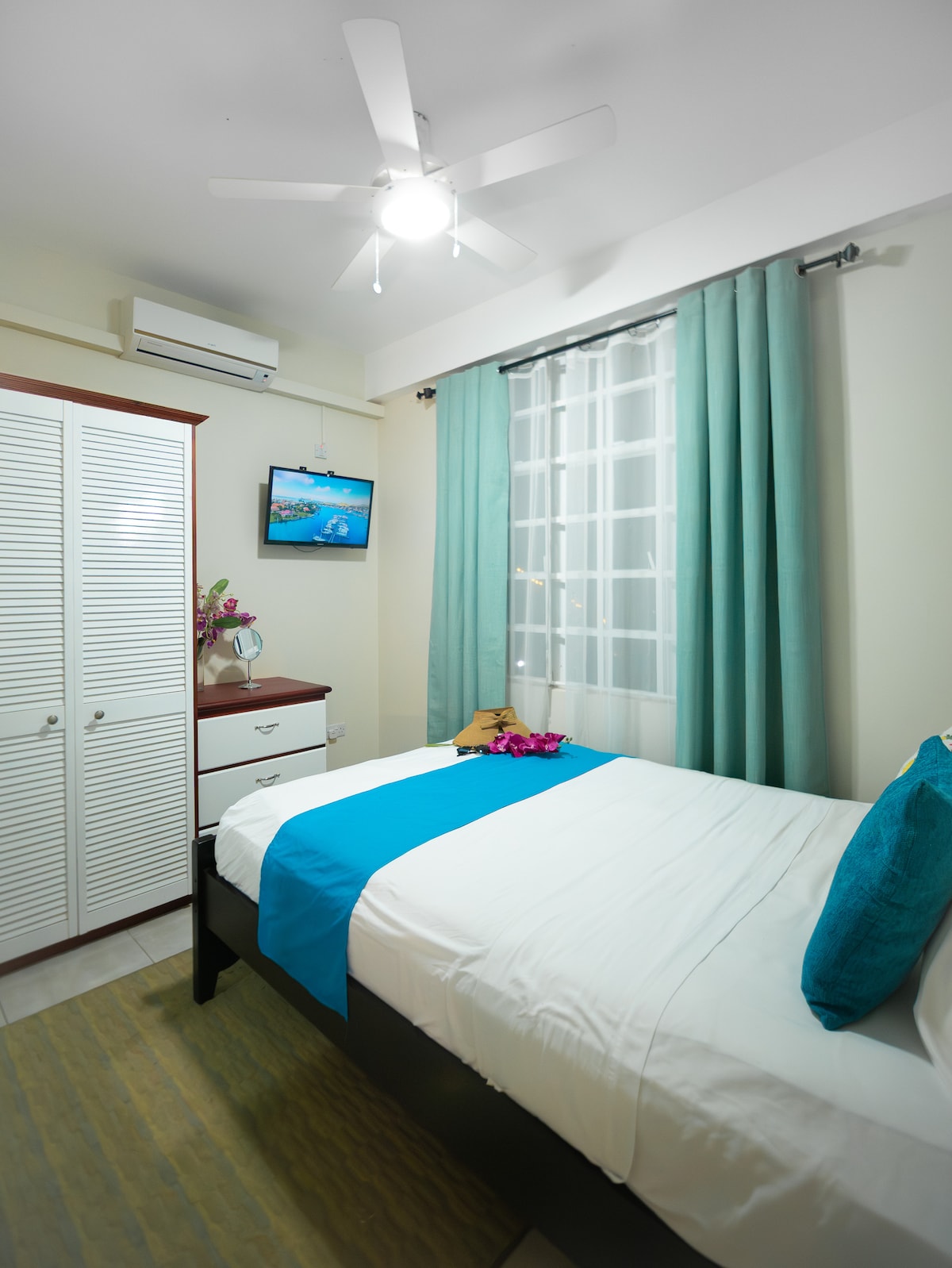 غرفة النوم 1