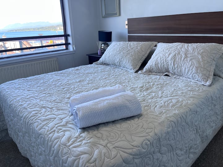 Soba s vlastitom kupaonicom i garderobom 