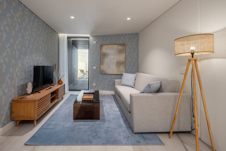 Luxury One-bedroom In Gaia | Pool, Spa & Parking - Vila Nova de Gaia
