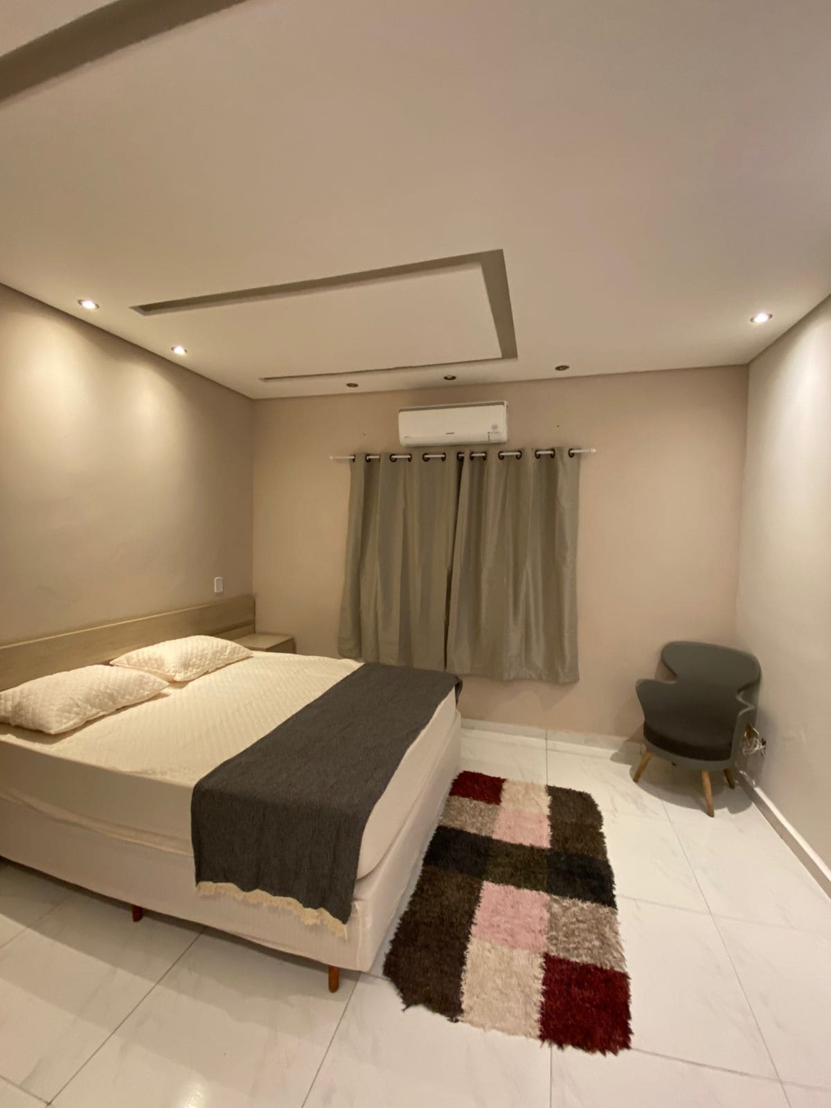 غرفة النوم 1