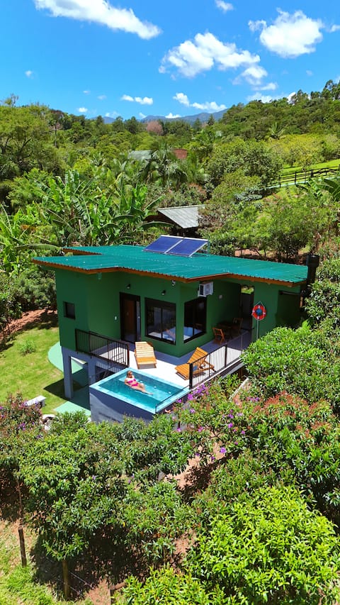 Top performing Airbnb: Chalet with heated pool, bathtub, two en-suites. in Santo Amaro Da Imperatriz