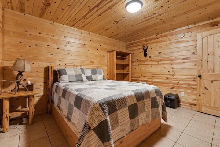 Habitación 3: cama queen