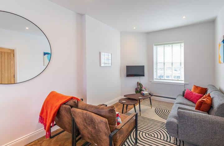 Spacious Flat With Panoramic Views Of Hms Warrior - Fareham