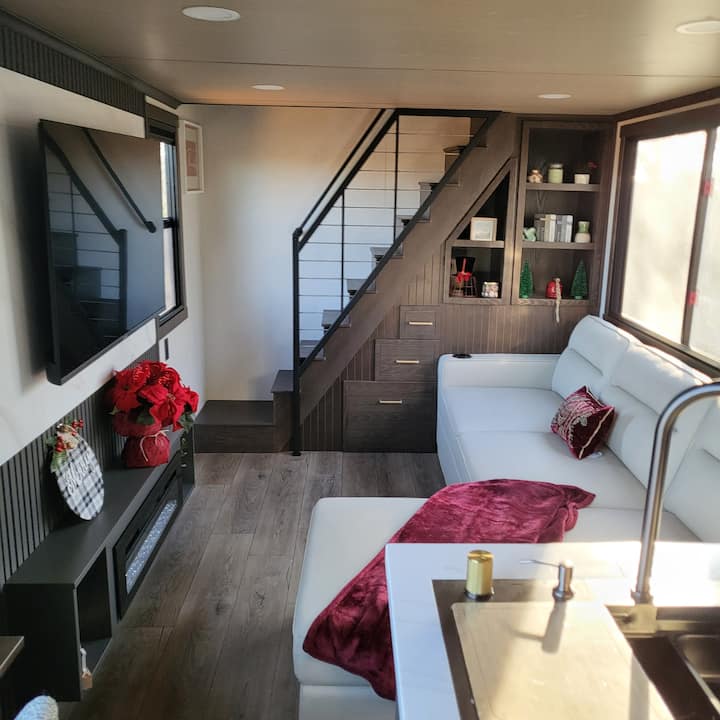 Dover Luxury Rv - Kentucky Lake