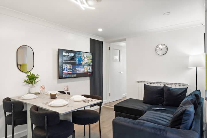 London 3 Bedroom Cosy House Stratford Sleeps 6 - Essex