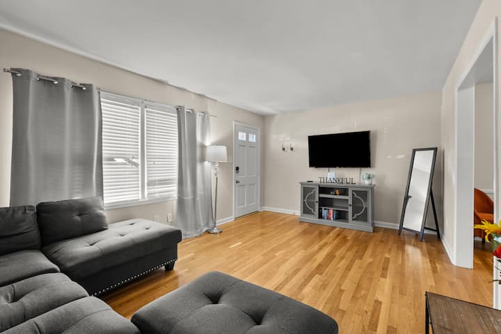 Darling Duplex In Glendover - レキシントン, KY