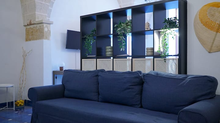 Appartamento Autonomo Con Garage Nel Centro Città - Brindisi