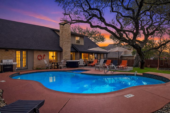 Luxury 6br W/ Heated Pool, Hot Tub, Fire Pit - San Antonio, TX