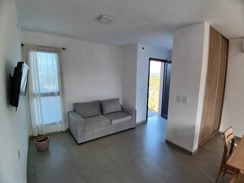 Anuncio de Airbnb popular: House with Pool, River Views & Access, Wifi en Departamento Punilla